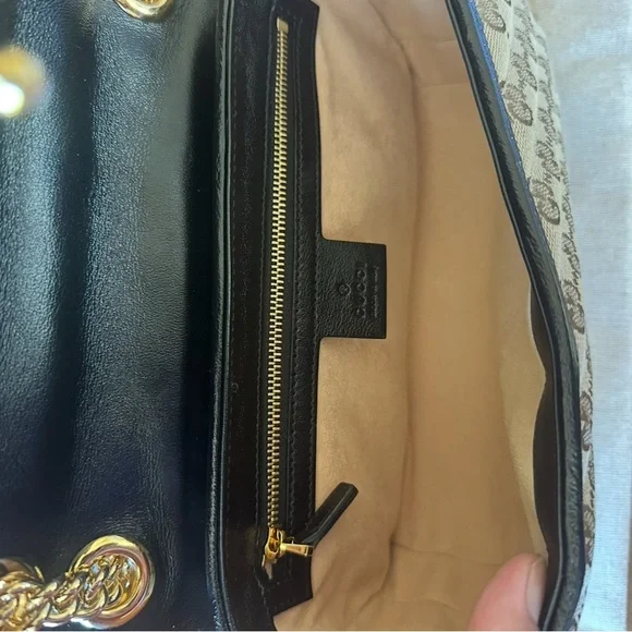 GUCCI Monogram Matelasse Diagonal Medium GG Marmont Shoulder Bag - Picture 10 of 15